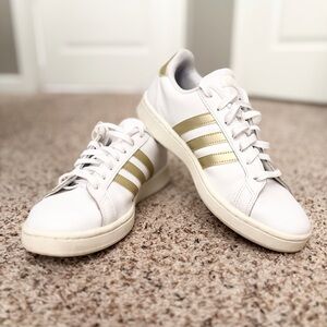 Adidas Cloudfoam White Gold Stripe Sneakers Size 11